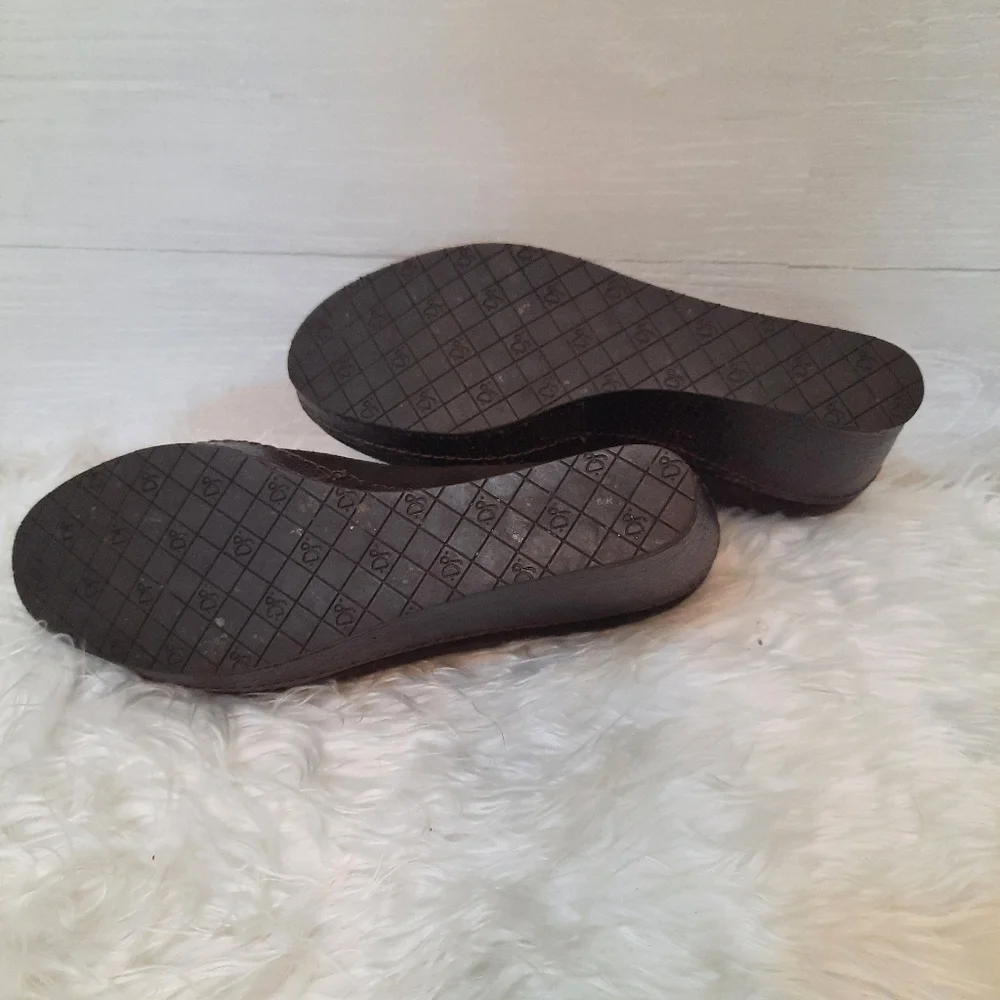 Donald J. Pliner Brown Suede Wedge Loafers size 7